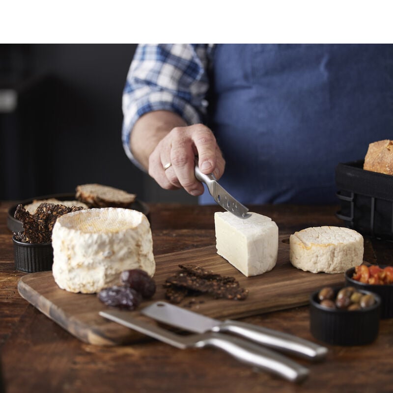 Ostebr&aelig;t med 3 knive
