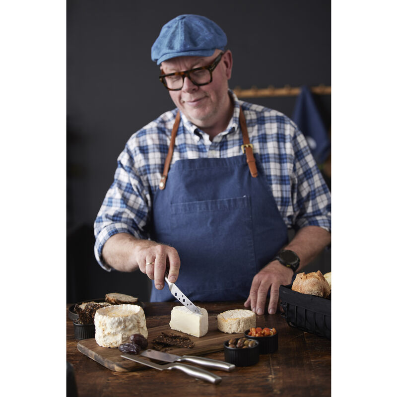 Ostebr&aelig;t med 3 knive